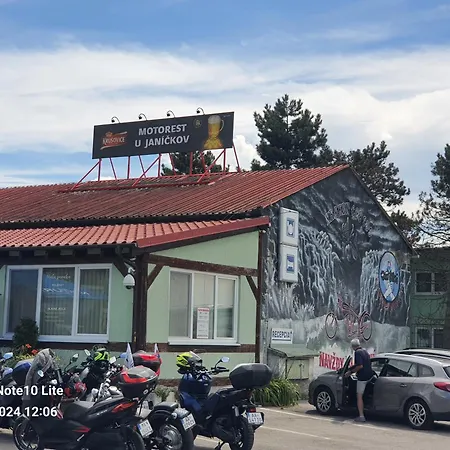 موتيل Motorest U Janickov *