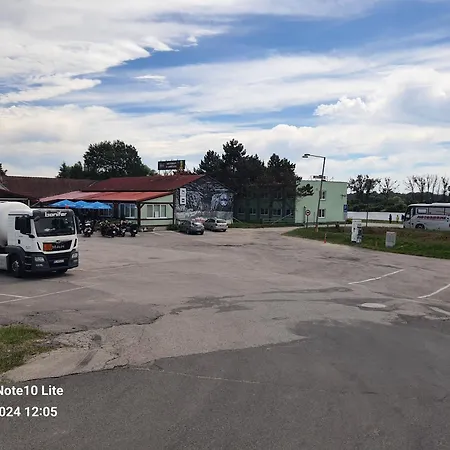 Motorest U Janickov